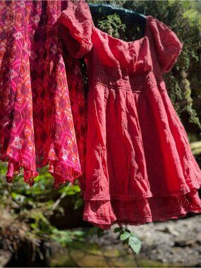 89TH & MADISON AS U WISH | L | Smocked Puff Sleeve Peasant Coral Dress Skirt Lot